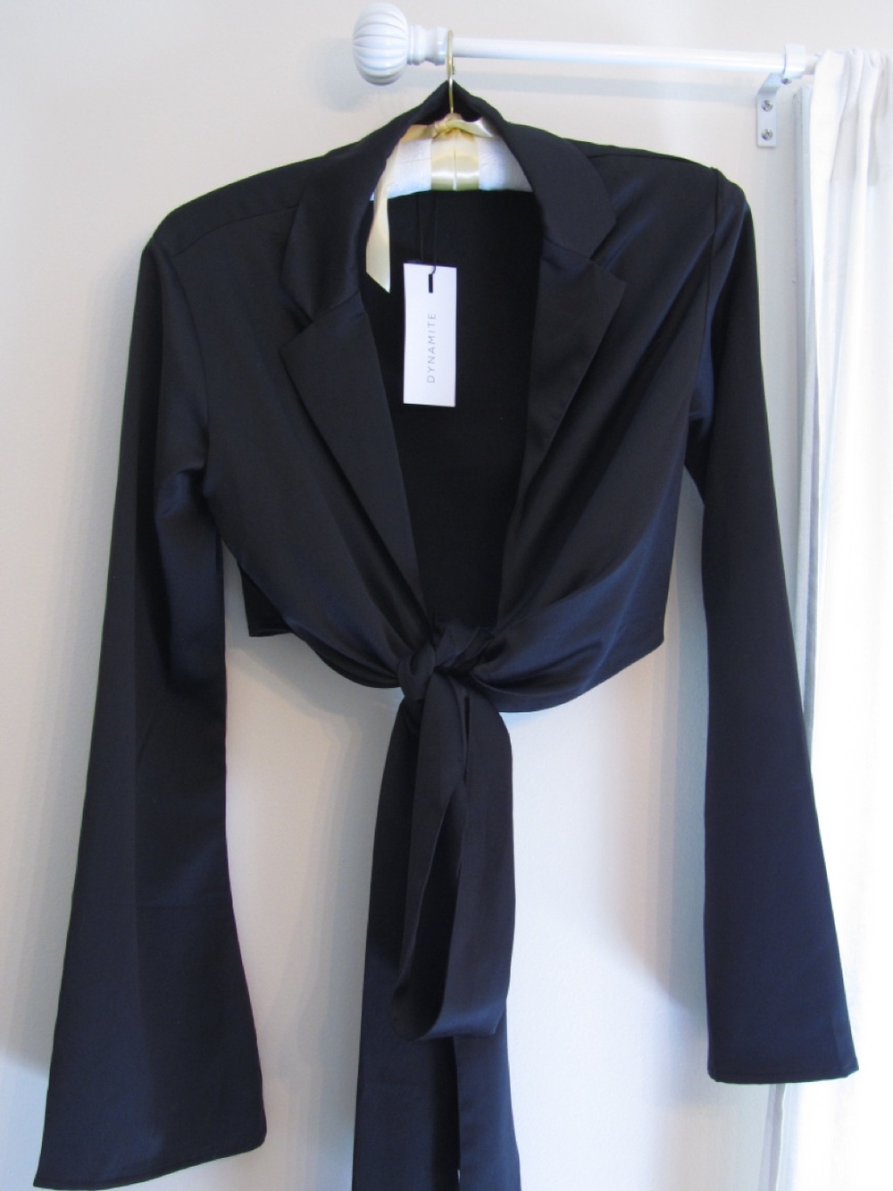 DYNAMITE Wrap Around Cropped Blouse